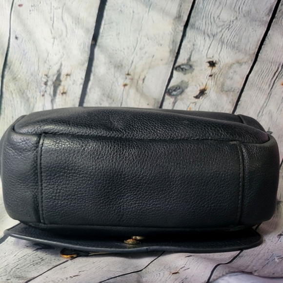 Tory Burch Bombe Small Leather Shoulder Bag - Picture 9 of 12